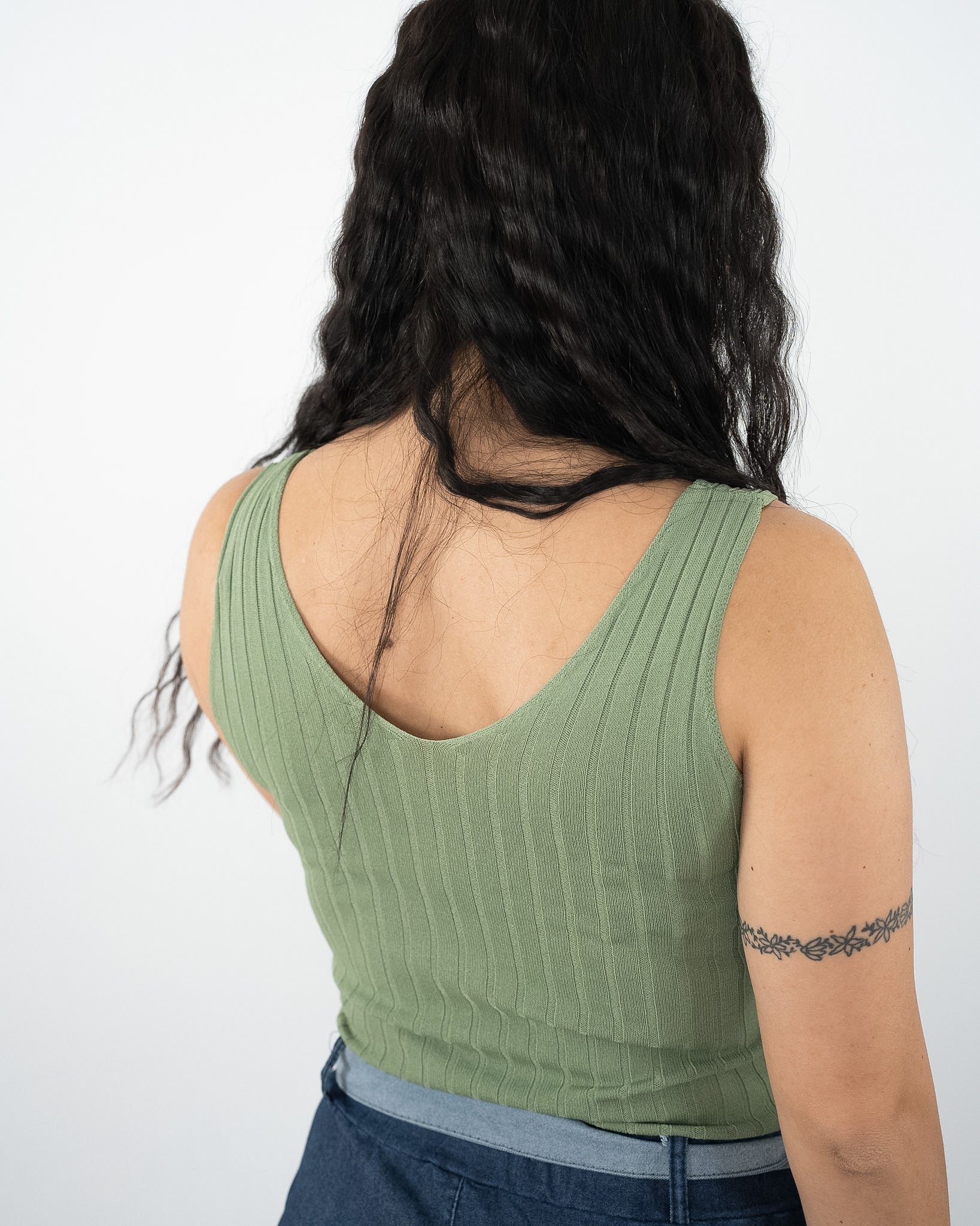 Canotte a costine vari colori in paleTTe. abbigliamento