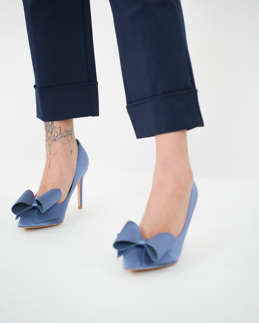 DÉCOLLETÉ IN RASO CON FIOCCO - AZZURRO in paleTTe. abbigliamento