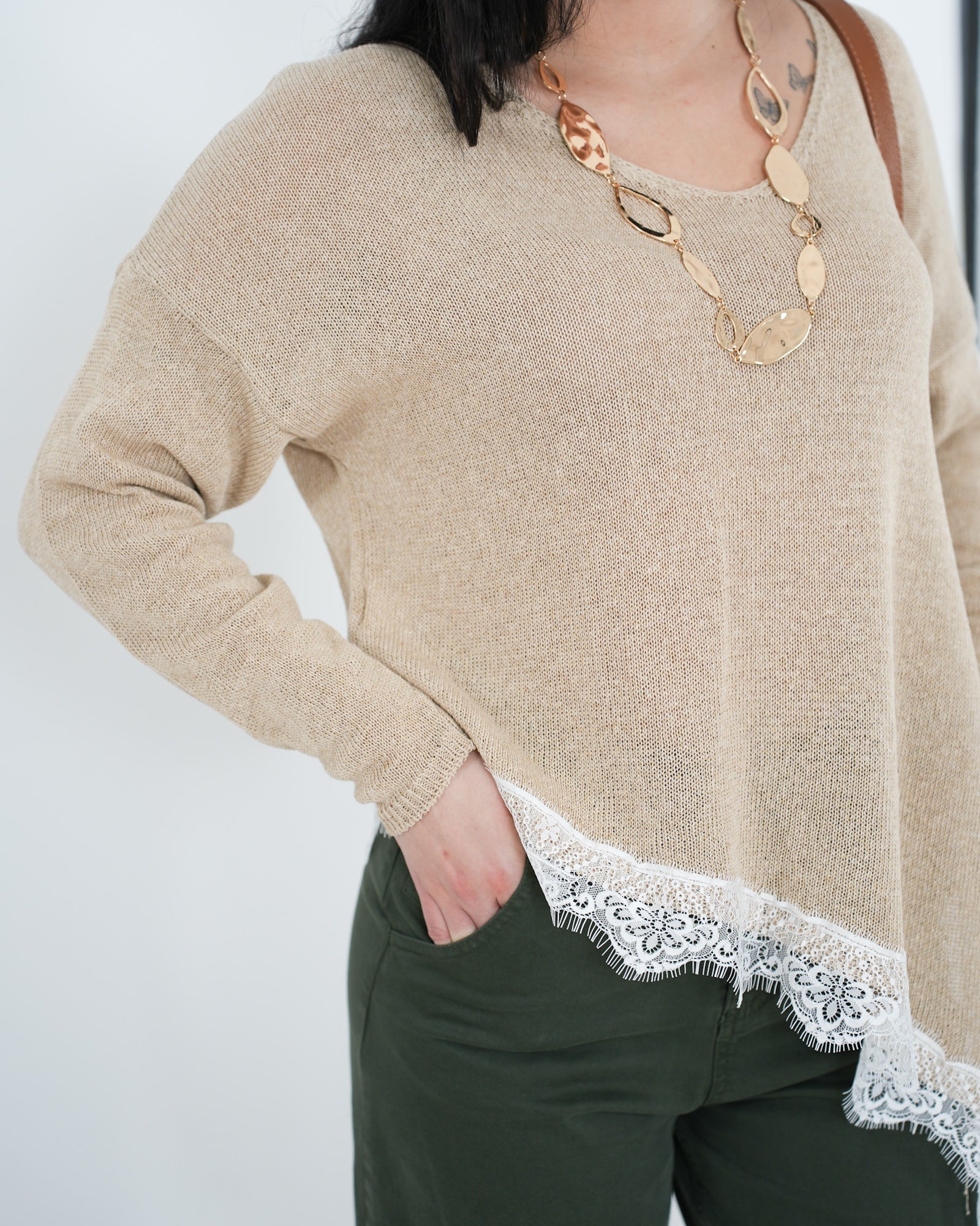 MAGLIA PIZZO "Enea" BEIGE in paleTTe. abbigliamento