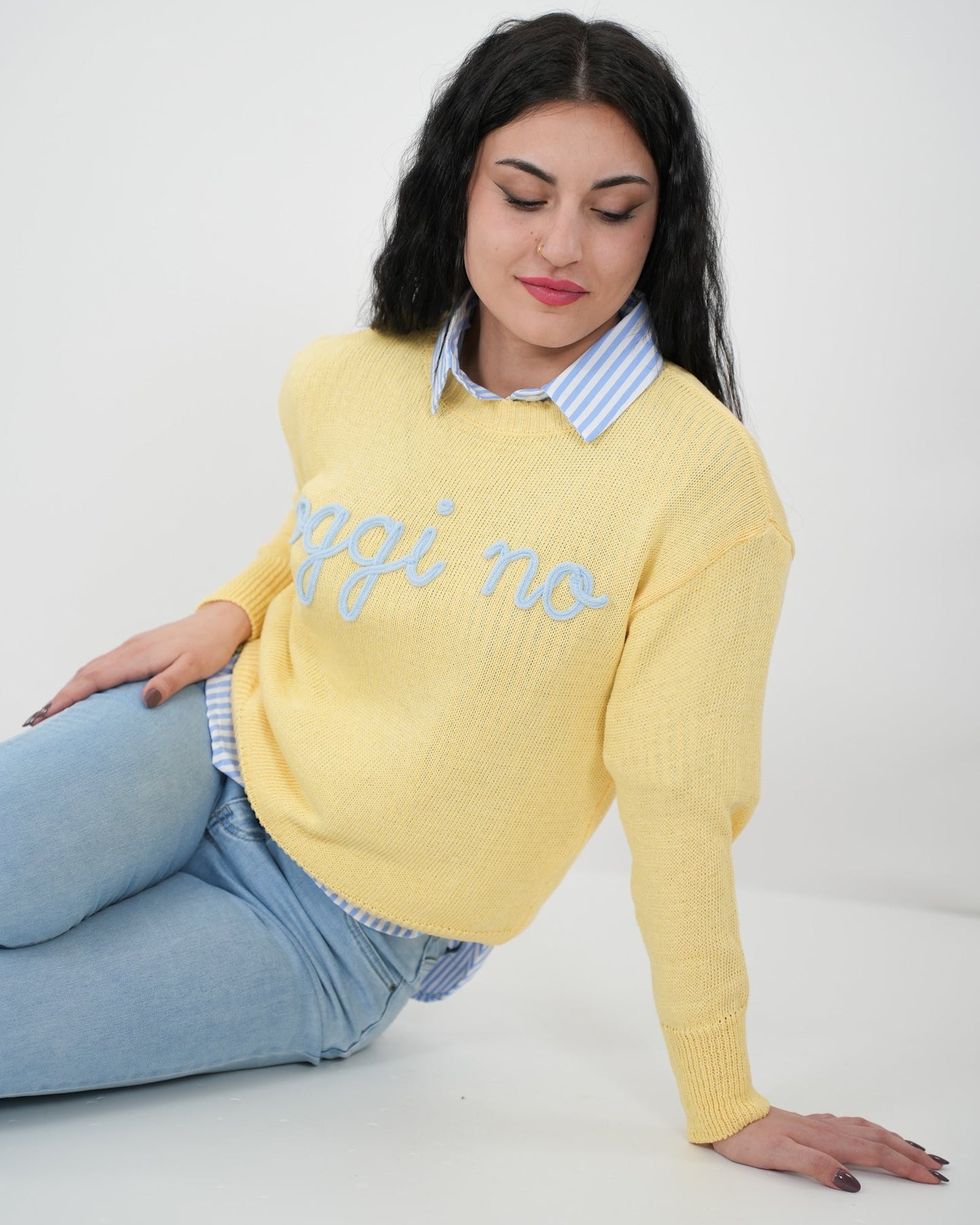 MAGLIA "Oggi no" GIALLA in paleTTe. abbigliamento