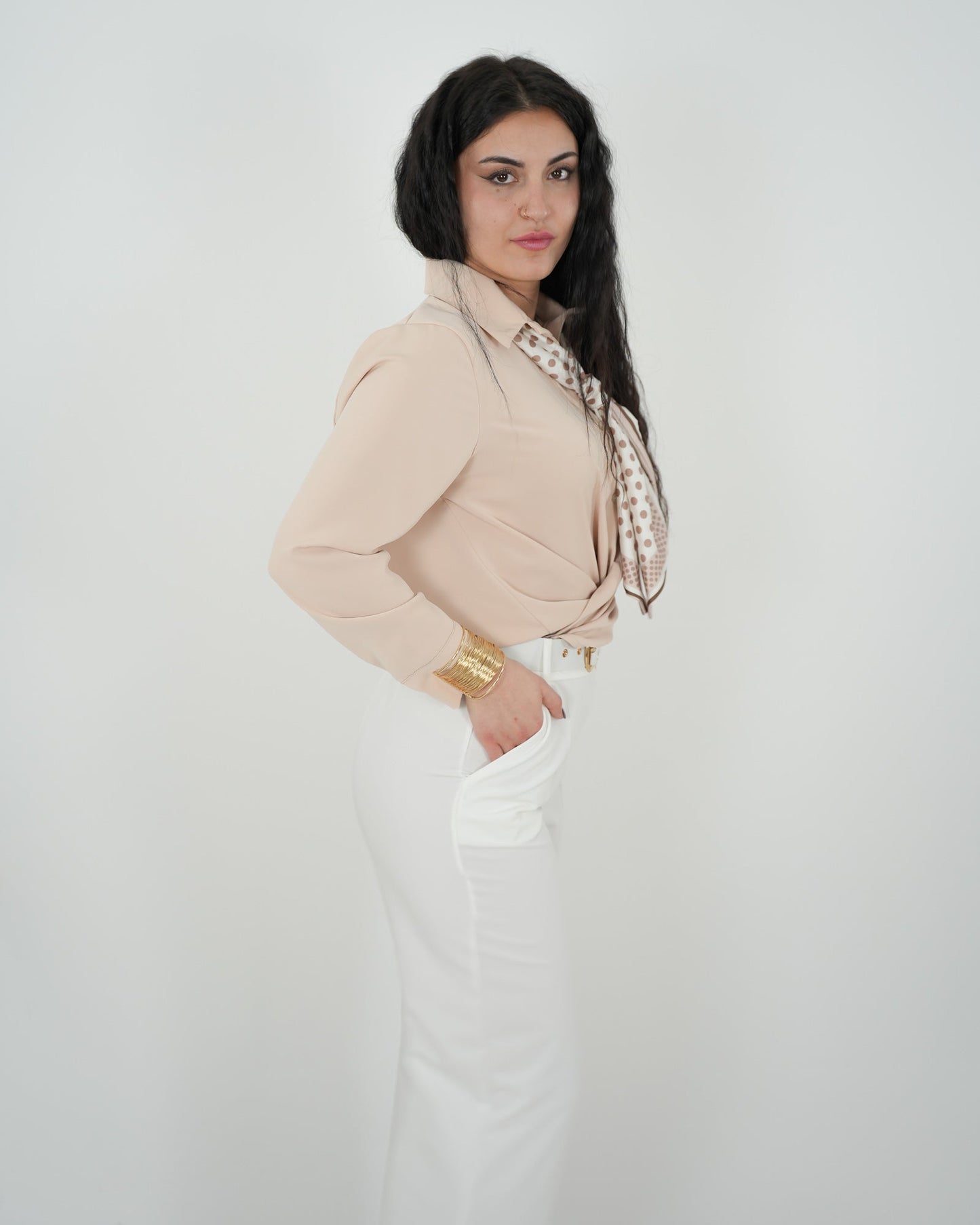 CAMICIA CRAVATTA "Asia" in paleTTe. abbigliamento