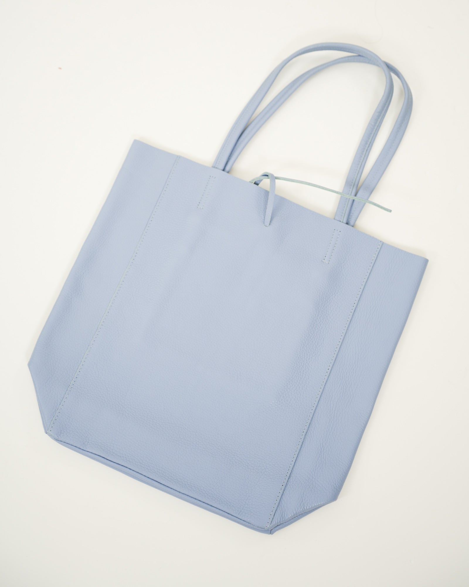 BORSA SHOPPER VERA PELLE AZZURRA in paleTTe. abbigliamento