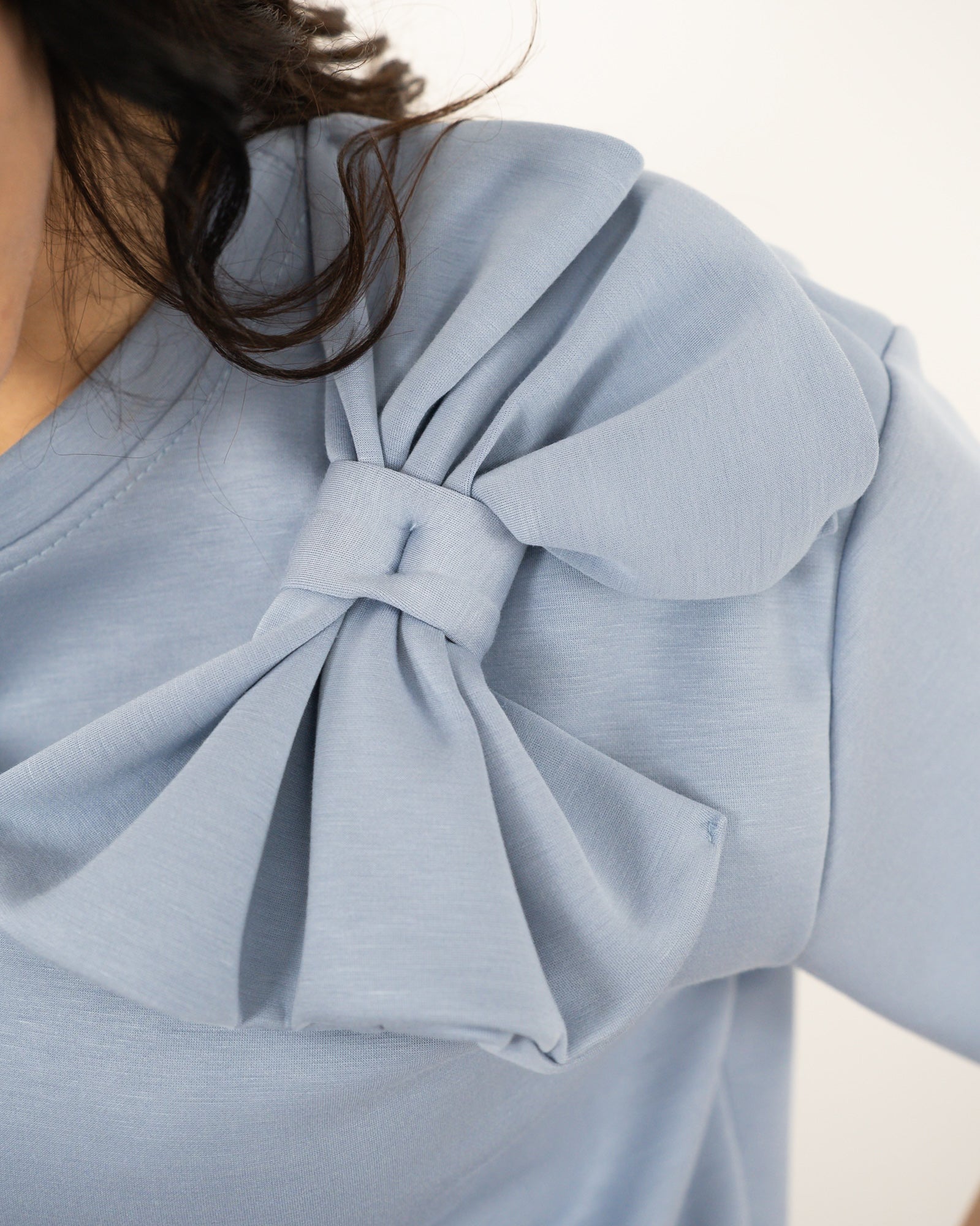 FELPA CON FIOCCO 🎀 in paleTTe. abbigliamento