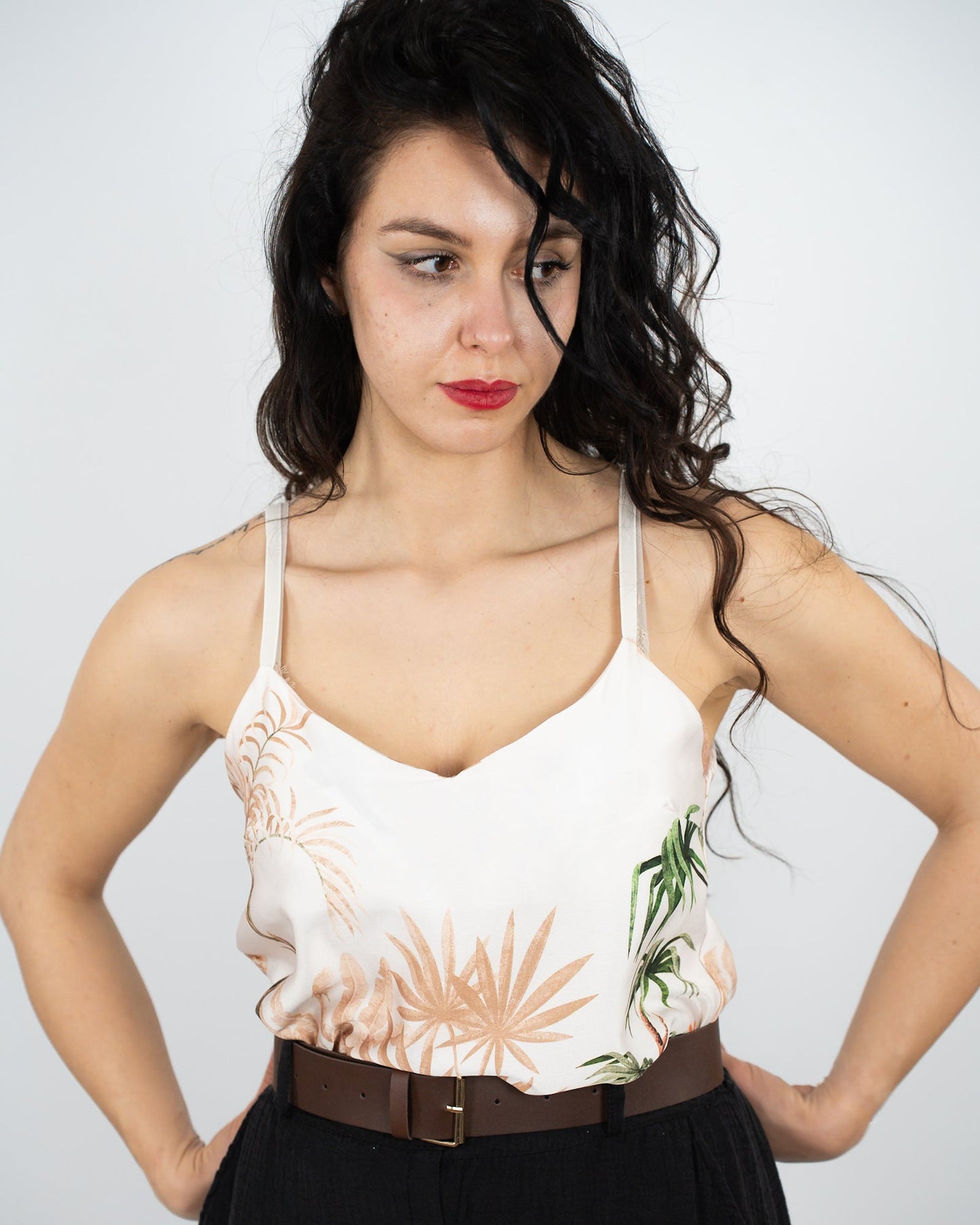 TOP "Melody" - verde in paleTTe. abbigliamento