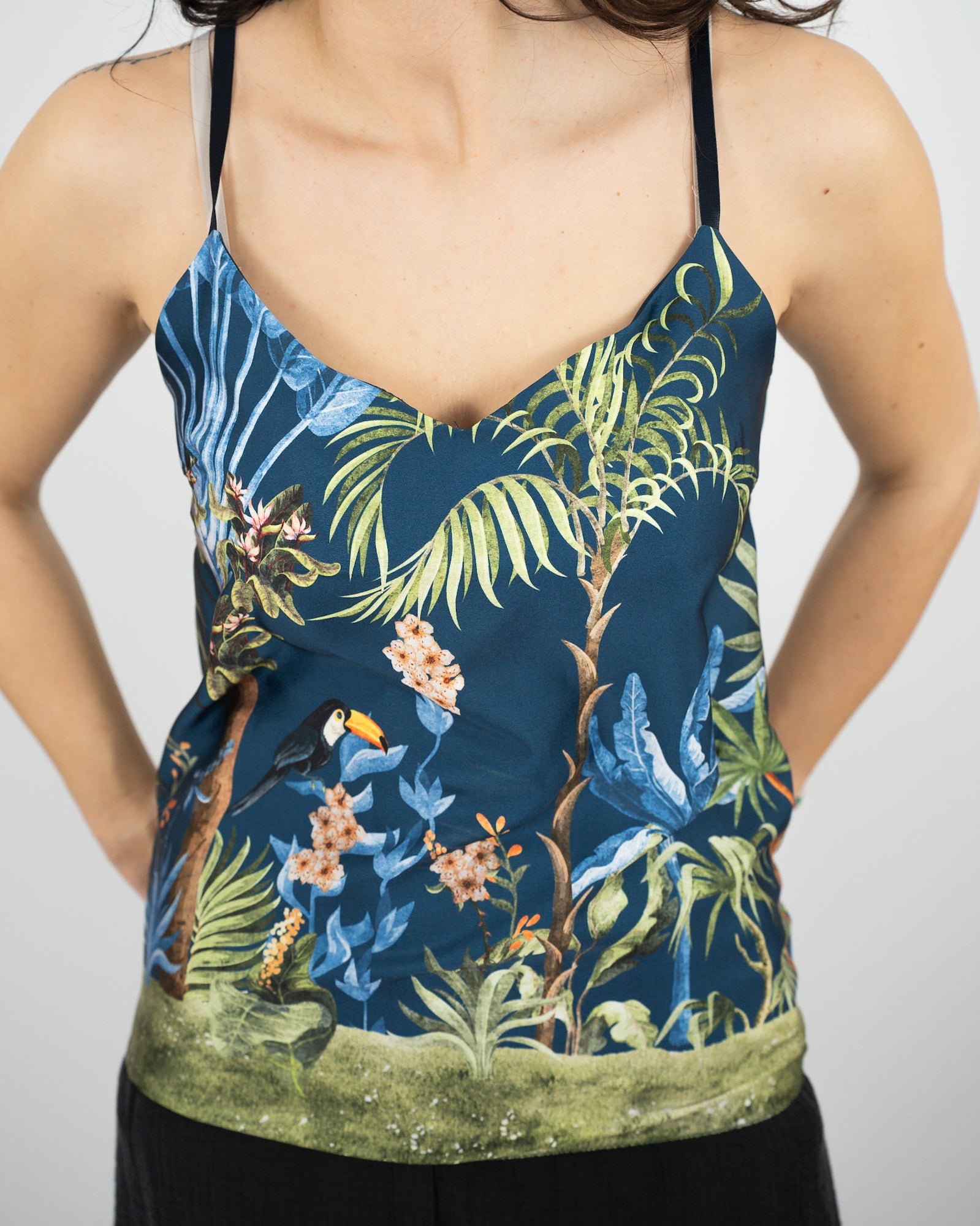 TOP MELODY in paleTTe. abbigliamento