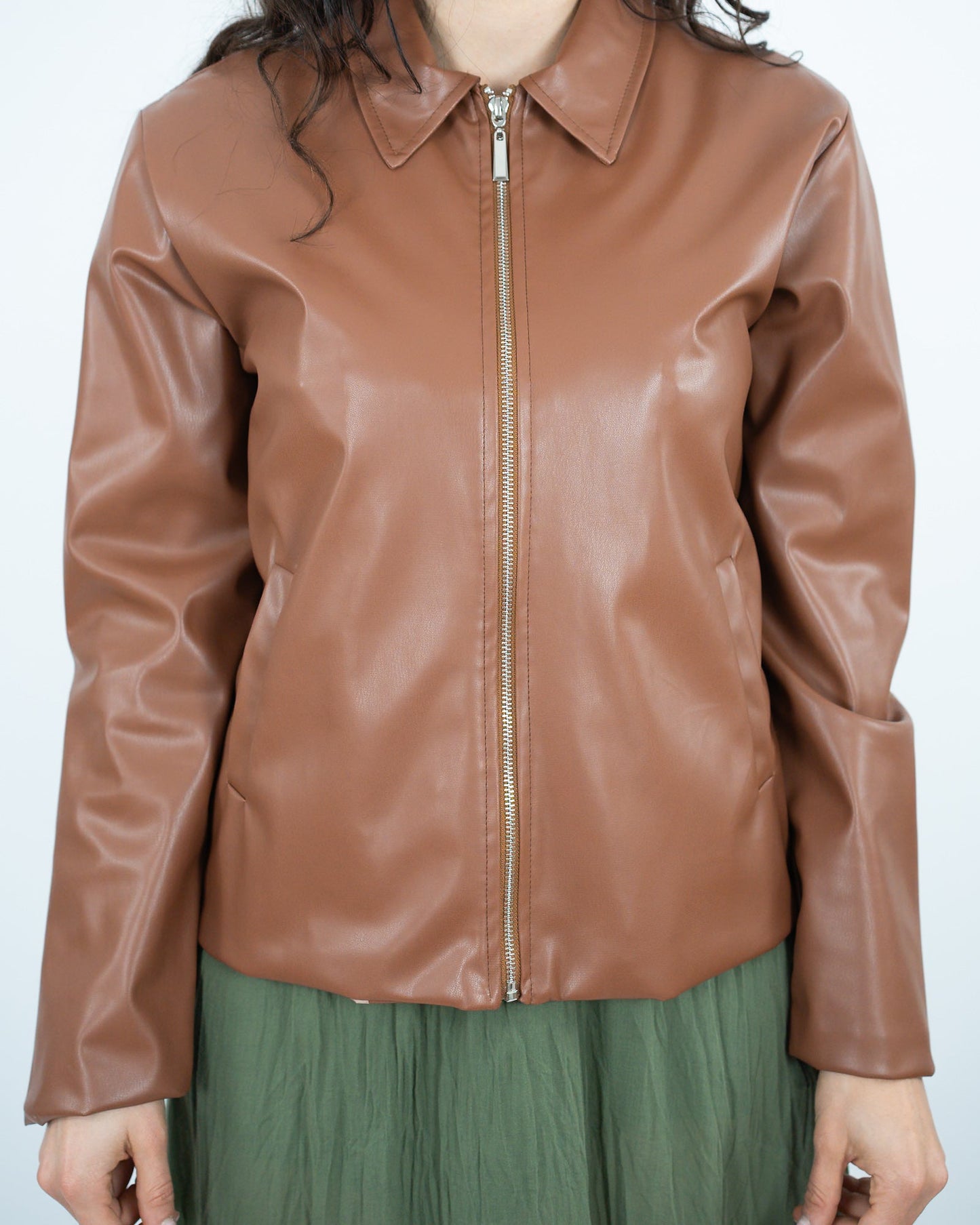GIACCA IN ECOPELLE - marrone in paleTTe. abbigliamento