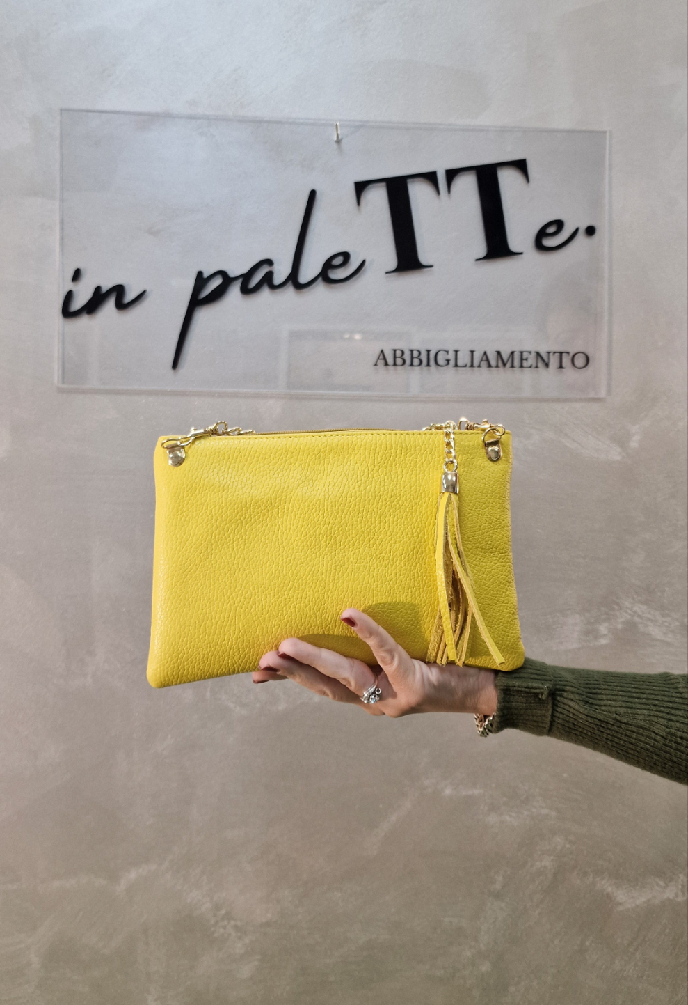 BORSA "LILY" in VERA PELLE. Vari colori - in paleTTe. abbigliamento