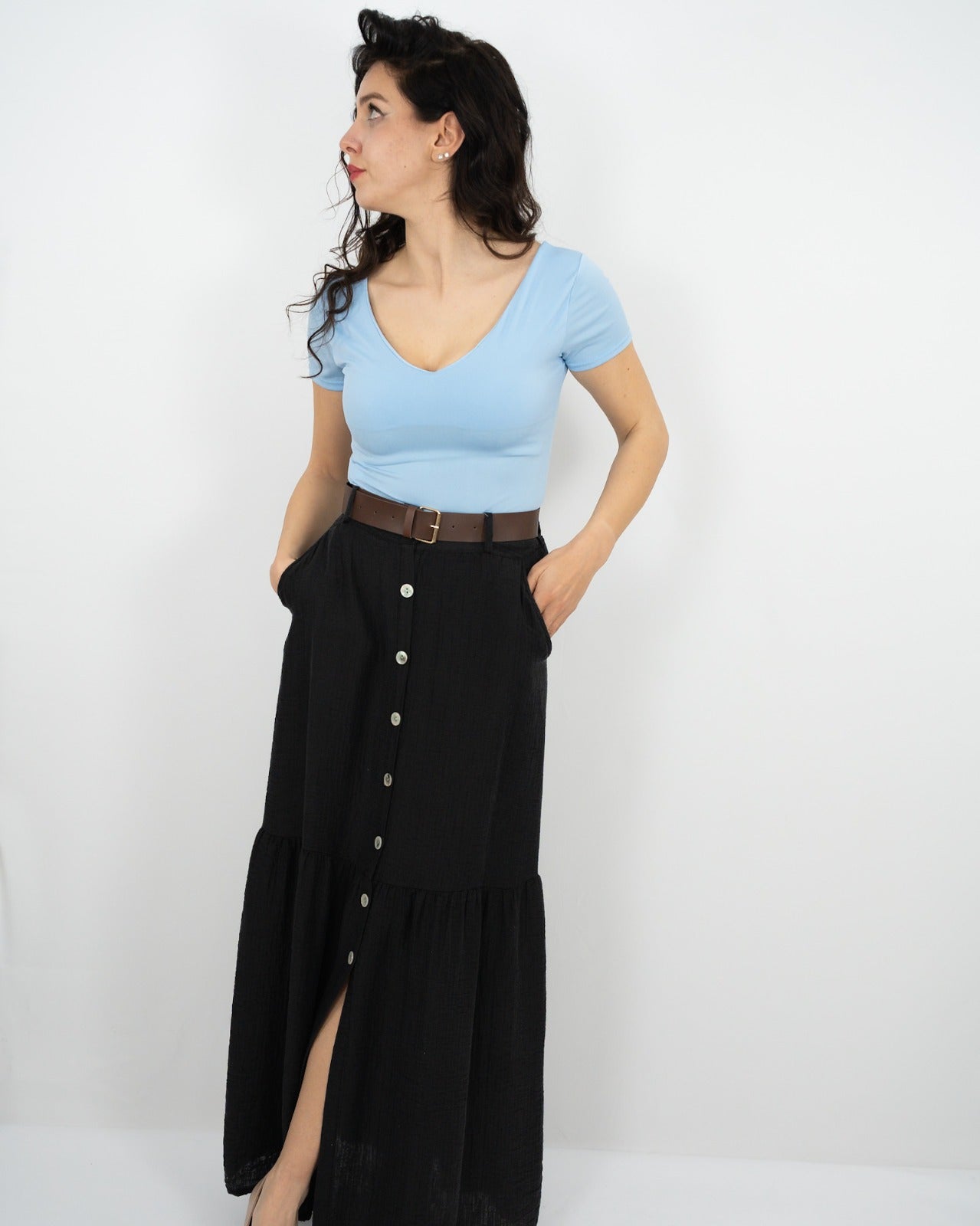 GONNA LUNGA COM BOTTONI FRONTALI in paleTTe. abbigliamento