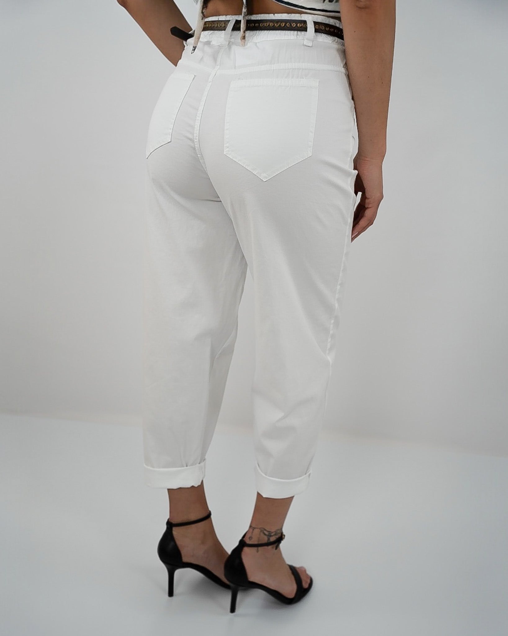 PANTALONE BIANCO in paleTTe. abbigliamento