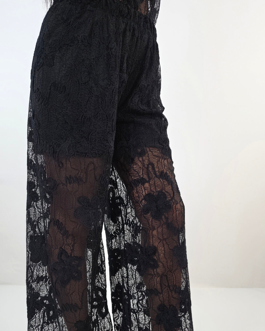 Pantaloni palazzo in tulle pizzo velluto- nero in paleTTe. abbigliamento