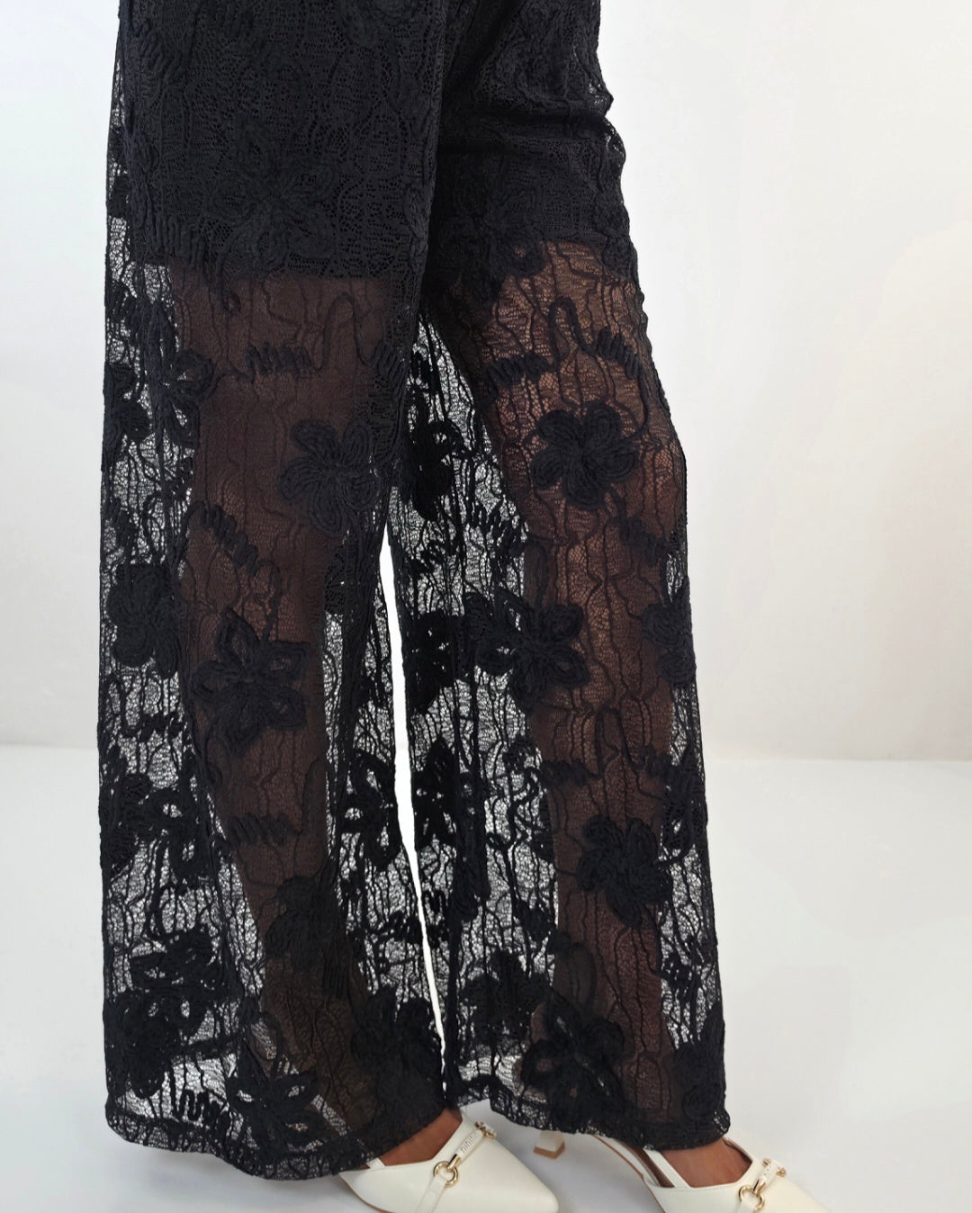 Pantaloni palazzo in tulle pizzo velluto- nero in paleTTe. abbigliamento