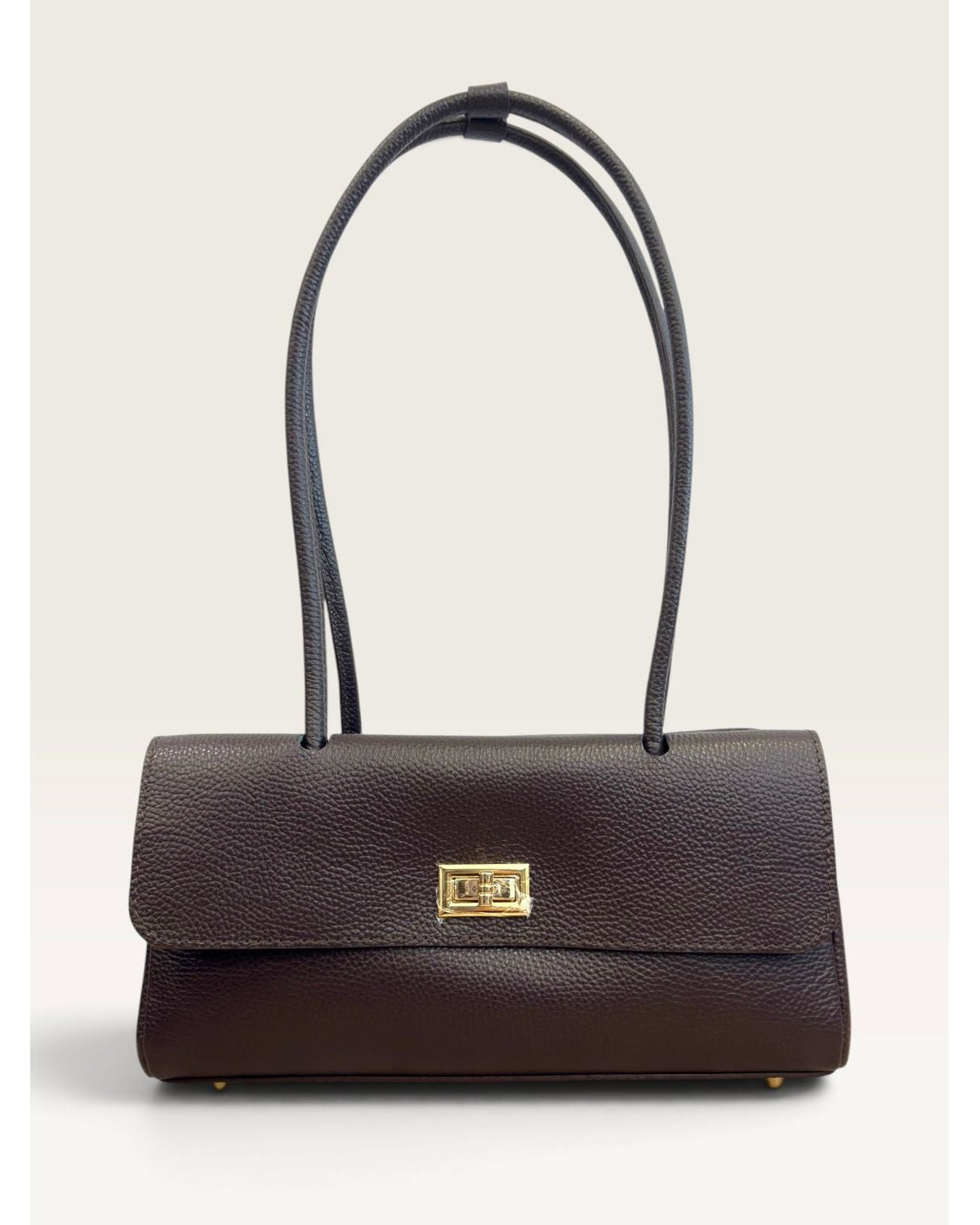 Borsa a Spalla in Vera Pelle Martellata Marrone | Elegante Shoulder Bag con Dettagli Oro in paleTTe. abbigliamento